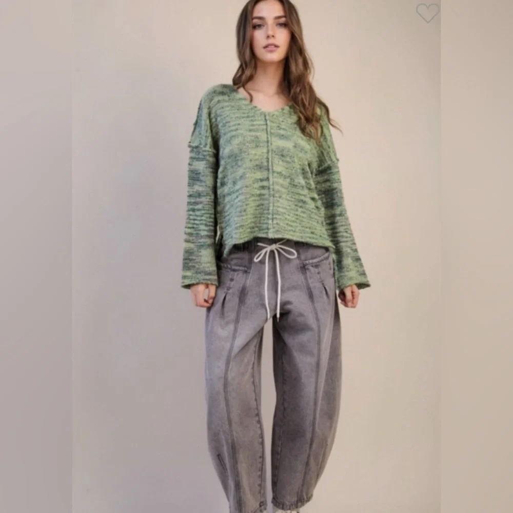 NWT VERY JEANS BARREL STYLE - Picture 2 of 5